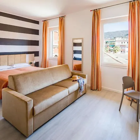 奥博尔格拉皮亚泽塔酒店 2*