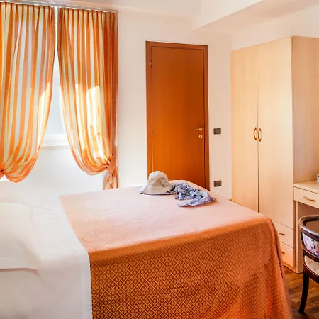 奥博尔格拉皮亚泽塔酒店 酒店 拉帕洛