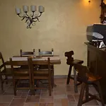 Hotel La Piazzetta 2*
