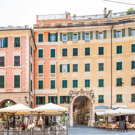 La Piazzetta 2*
