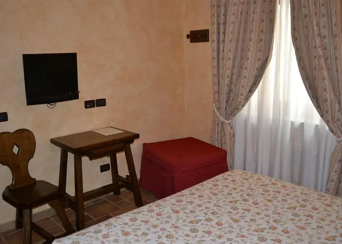 Otel La Piazzetta 2*